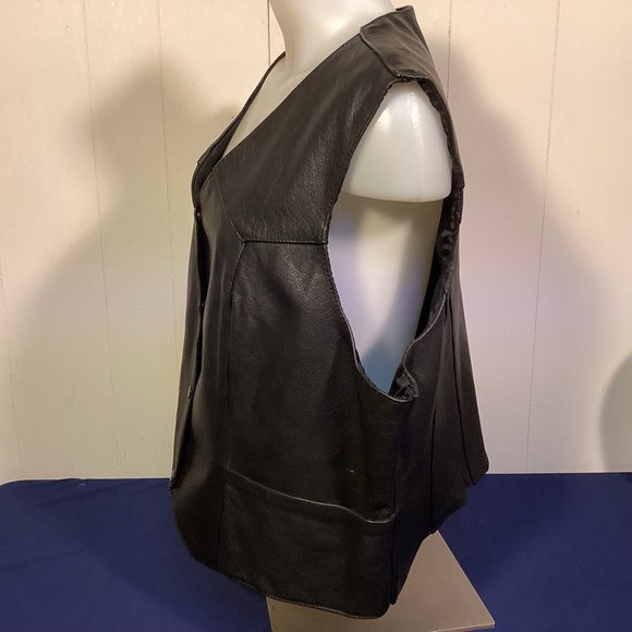 Vintage Leather Gallery Womens motorcycle vest - Picture 7 of 7
